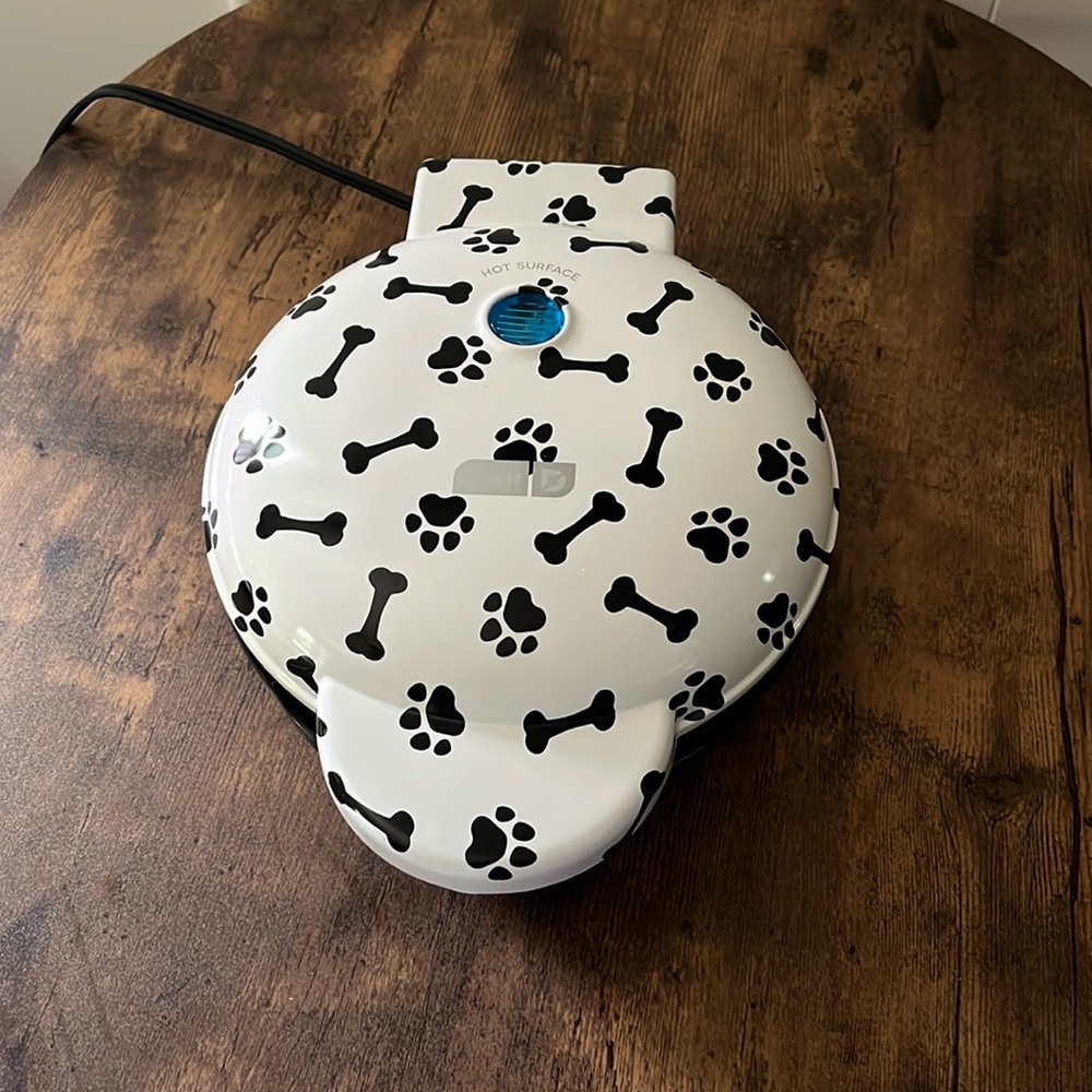 Dash Dog Treat Maker